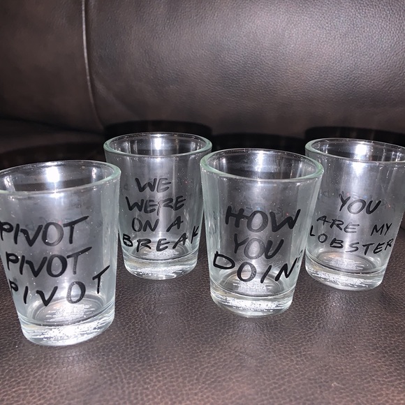 “Friends” set of shot glasses- new w/o tags -$12! - Picture 3 of 4